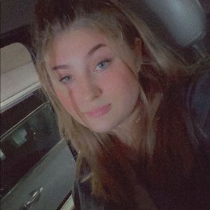 Meet your Posher, Hailey